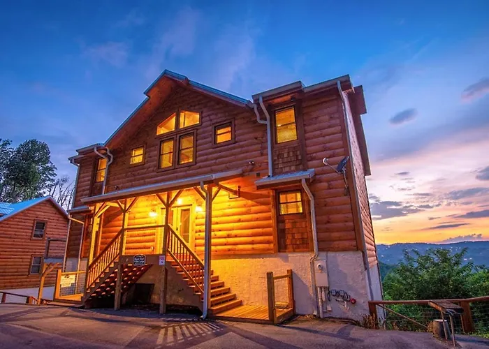 Bigger Bear Views Lodge Gatlinburg